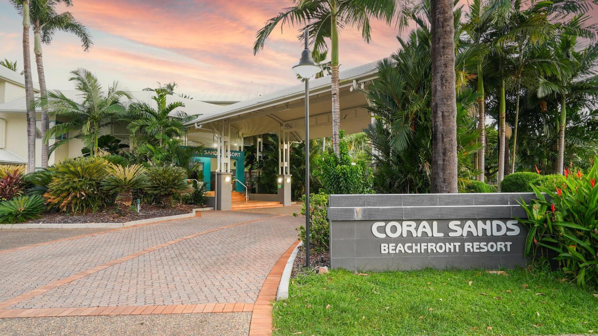 Coral Sands Beachfront Resort Trinity Beach Exteriér fotografie