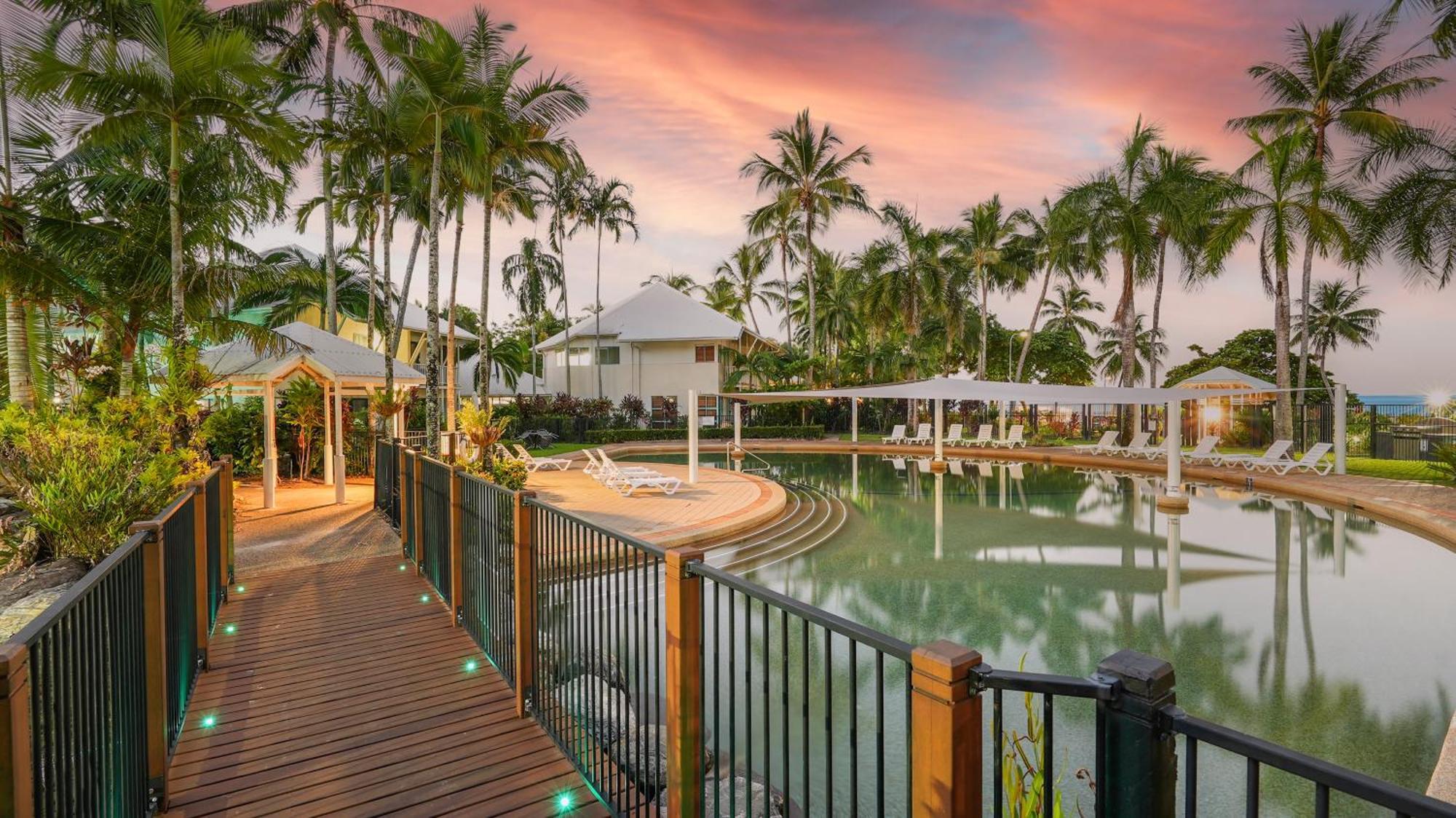 Coral Sands Beachfront Resort Trinity Beach Exteriér fotografie